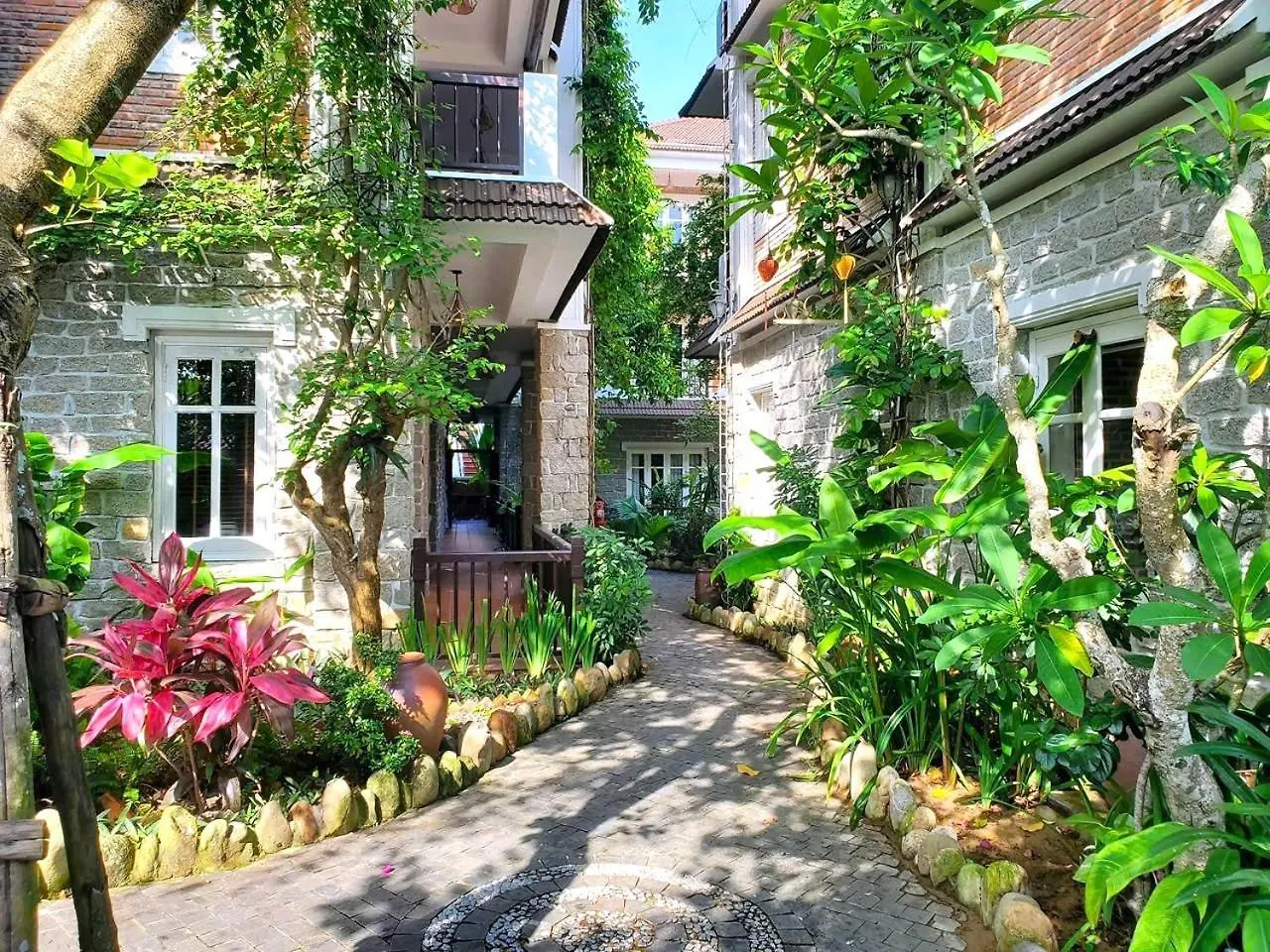 Ancient Garden Boutique Hoi An