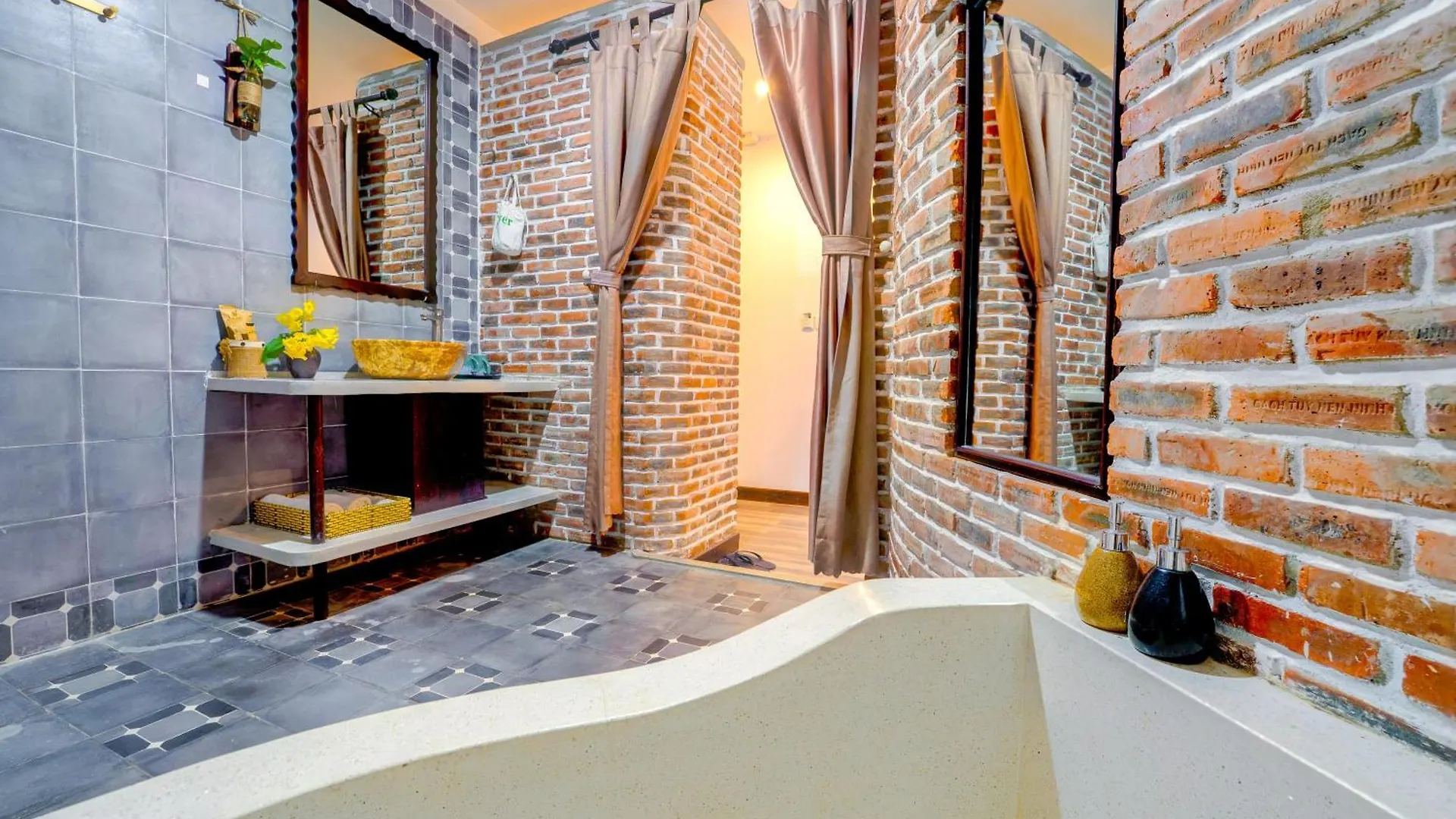 Отель Ancient Garden Boutique Хойан